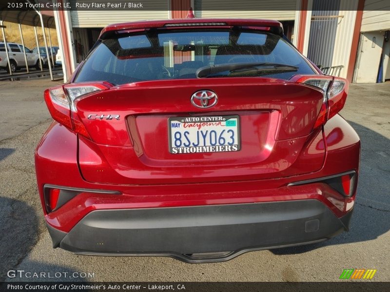Ruby Flare Pearl / Black 2019 Toyota C-HR LE