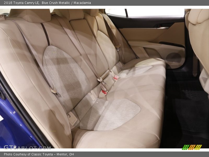 Blue Crush Metallic / Macadamia 2018 Toyota Camry LE