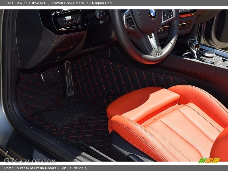 Frozen Grey II Metallic / Magma Red 2021 BMW Z4 sDrive M40i