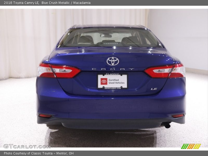 Blue Crush Metallic / Macadamia 2018 Toyota Camry LE