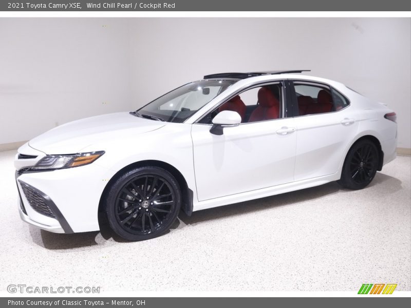 Front 3/4 View of 2021 Camry XSE
