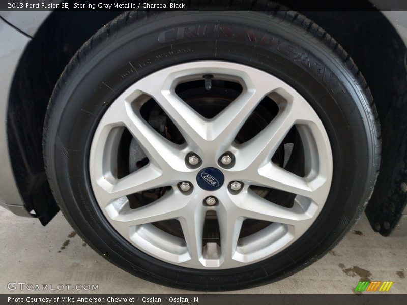 Sterling Gray Metallic / Charcoal Black 2013 Ford Fusion SE