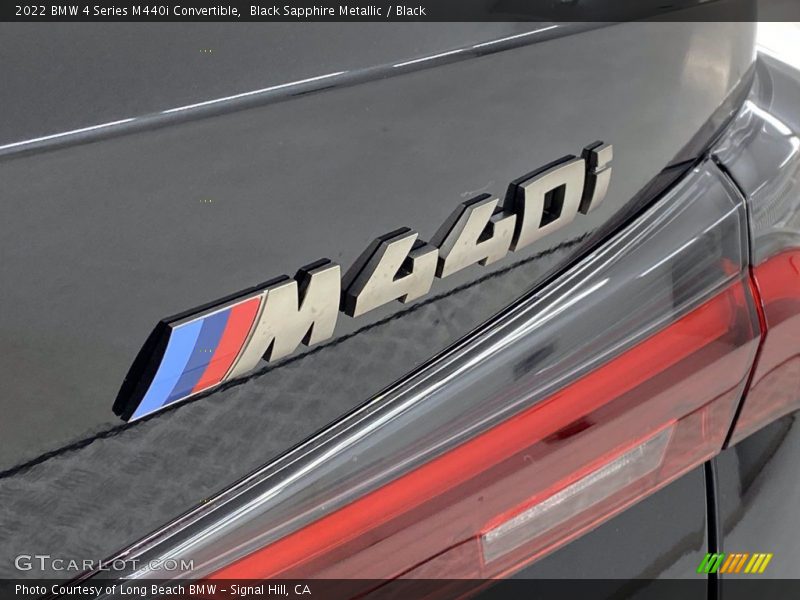 2022 4 Series M440i Convertible Logo