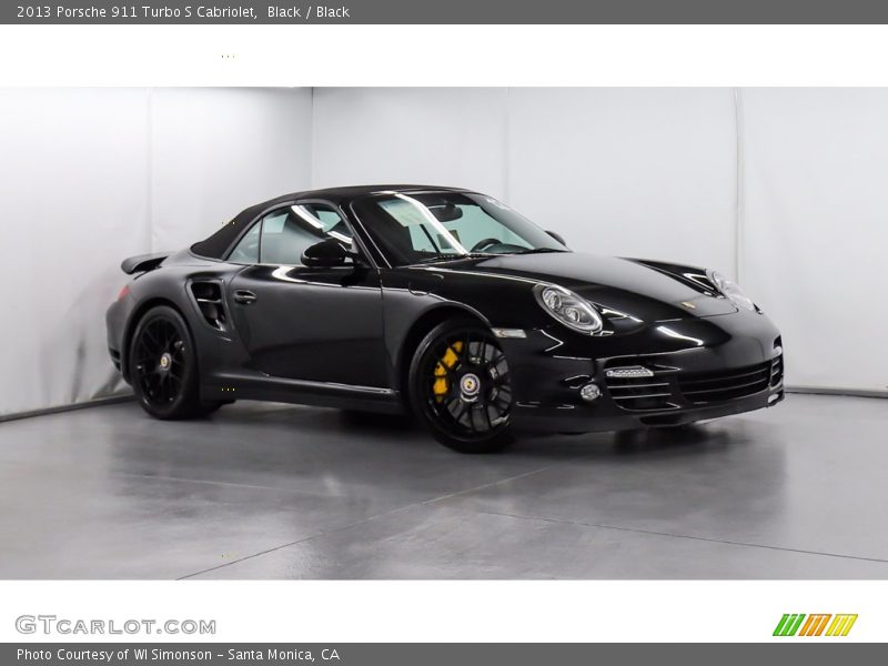 Front 3/4 View of 2013 911 Turbo S Cabriolet