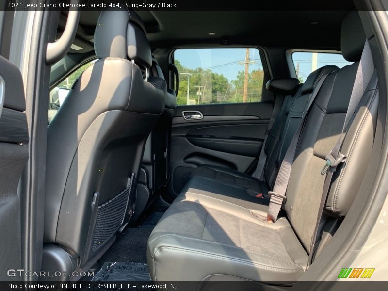 Sting-Gray / Black 2021 Jeep Grand Cherokee Laredo 4x4
