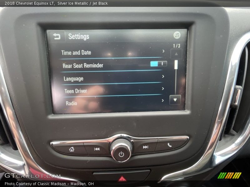 Silver Ice Metallic / Jet Black 2018 Chevrolet Equinox LT