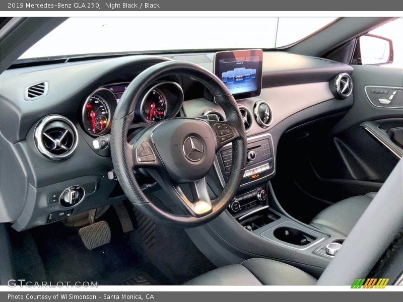 Night Black / Black 2019 Mercedes-Benz GLA 250