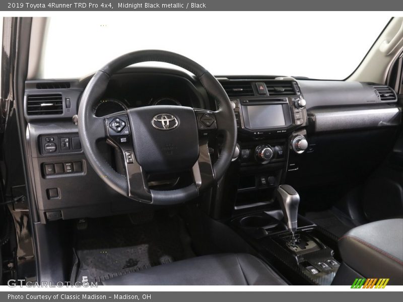 Midnight Black metallic / Black 2019 Toyota 4Runner TRD Pro 4x4