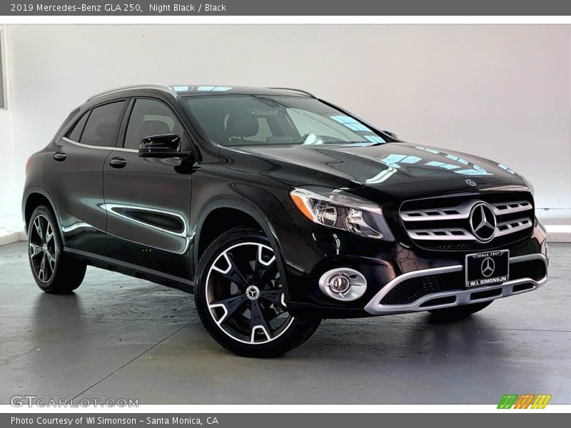 Night Black / Black 2019 Mercedes-Benz GLA 250