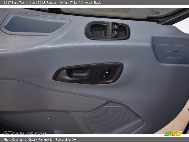 Oxford White / Charcoal Black 2017 Ford Transit Van 150 LR Regular