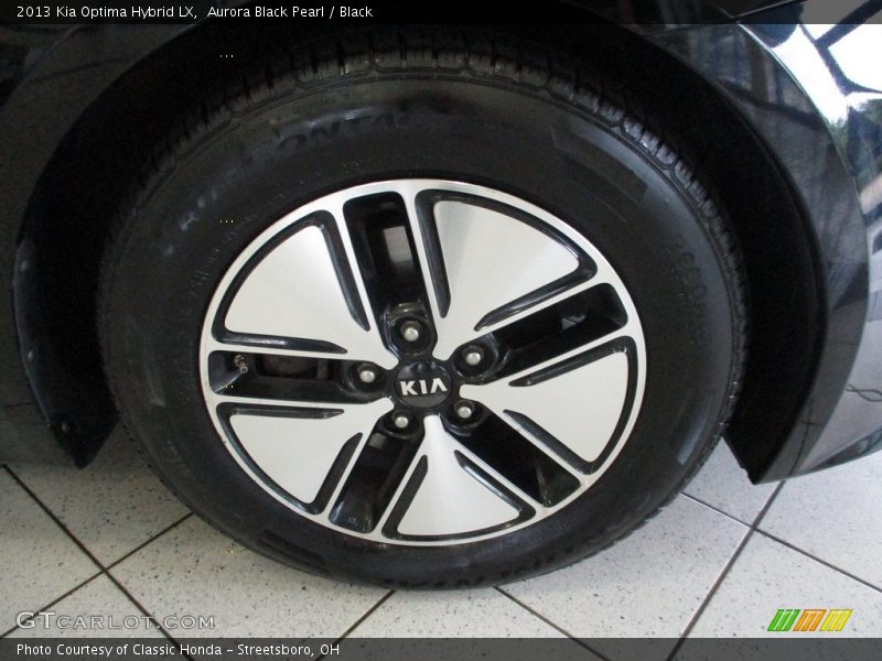  2013 Optima Hybrid LX Wheel