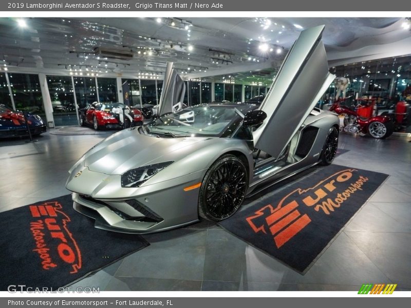 Grigio Titans Matt / Nero Ade 2019 Lamborghini Aventador S Roadster