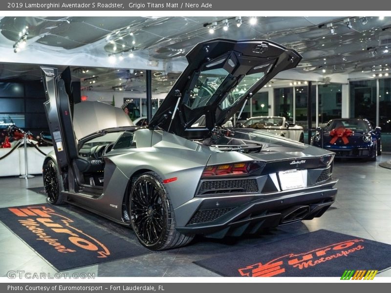 Grigio Titans Matt / Nero Ade 2019 Lamborghini Aventador S Roadster