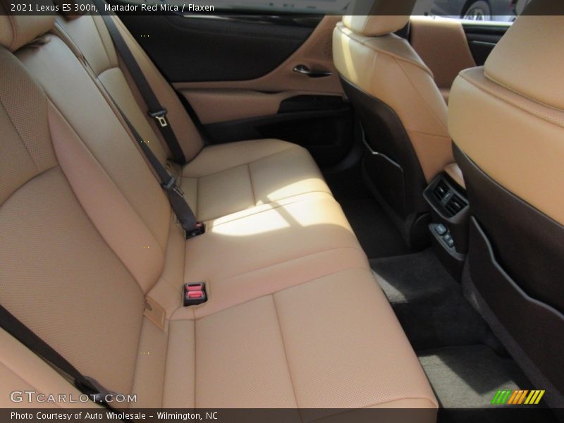 Matador Red Mica / Flaxen 2021 Lexus ES 300h