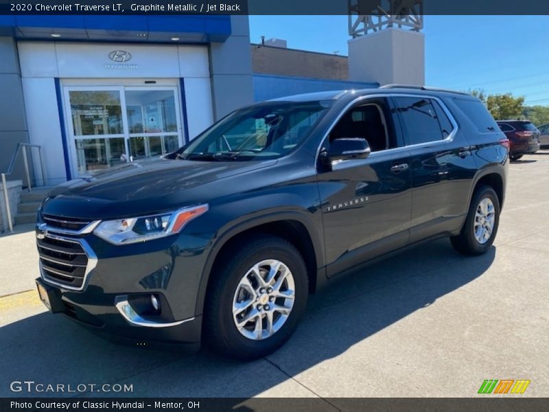 Graphite Metallic / Jet Black 2020 Chevrolet Traverse LT