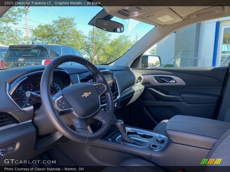 Graphite Metallic / Jet Black 2020 Chevrolet Traverse LT