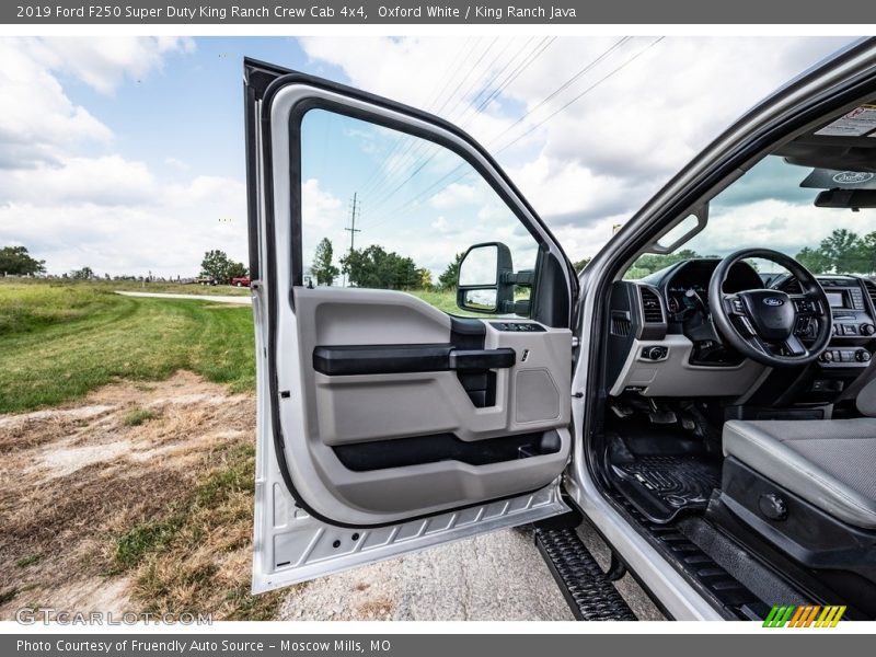 Oxford White / King Ranch Java 2019 Ford F250 Super Duty King Ranch Crew Cab 4x4
