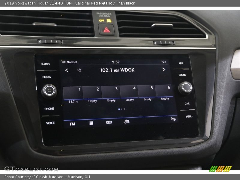 Cardinal Red Metallic / Titan Black 2019 Volkswagen Tiguan SE 4MOTION