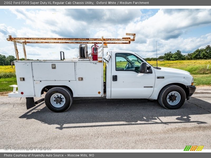  2002 F350 Super Duty XL Regular Cab Chassis Utility Oxford White