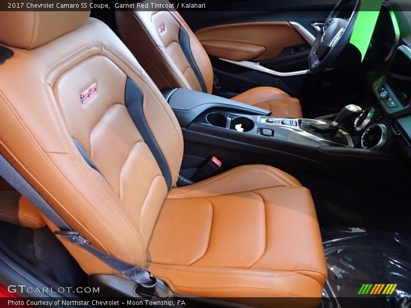 Front Seat of 2017 Camaro SS Coupe