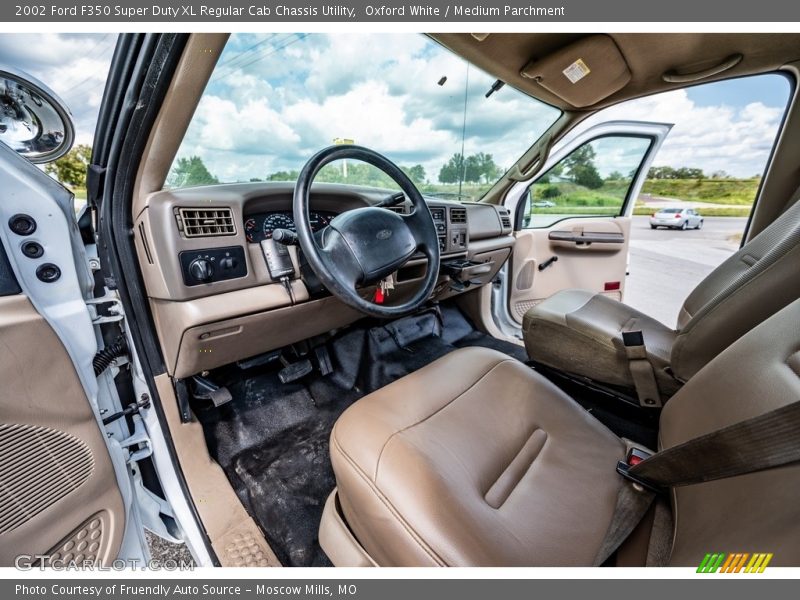 2002 F350 Super Duty XL Regular Cab Chassis Utility Medium Parchment Interior