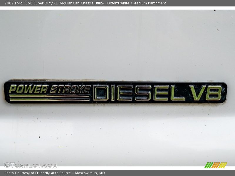Oxford White / Medium Parchment 2002 Ford F350 Super Duty XL Regular Cab Chassis Utility