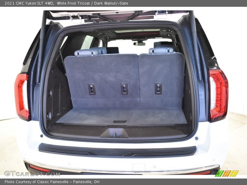 White Frost Tricoat / Dark Walnut/­Slate 2021 GMC Yukon SLT 4WD