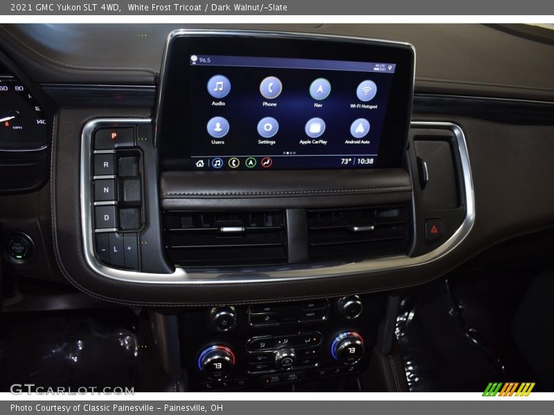 White Frost Tricoat / Dark Walnut/­Slate 2021 GMC Yukon SLT 4WD