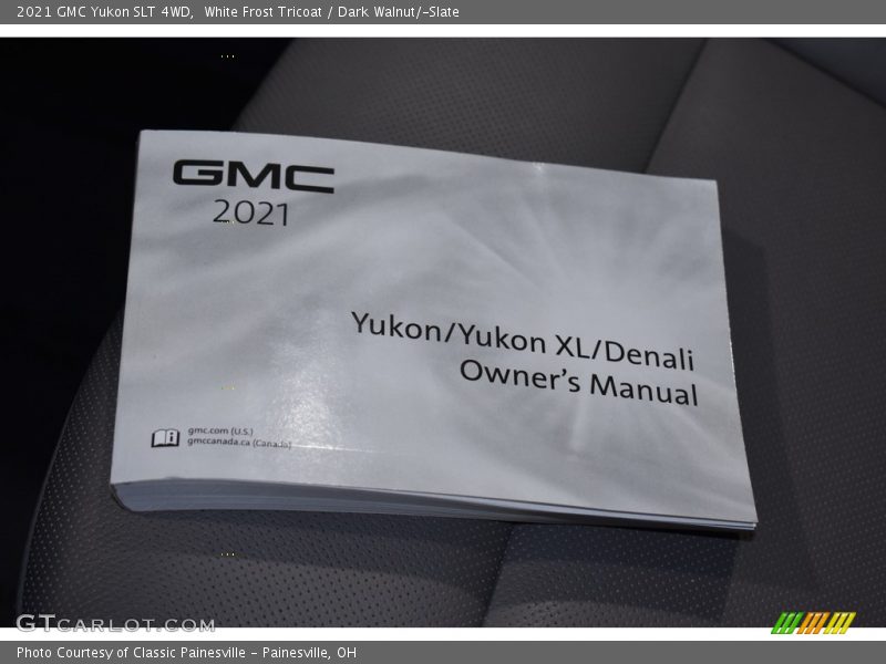White Frost Tricoat / Dark Walnut/­Slate 2021 GMC Yukon SLT 4WD