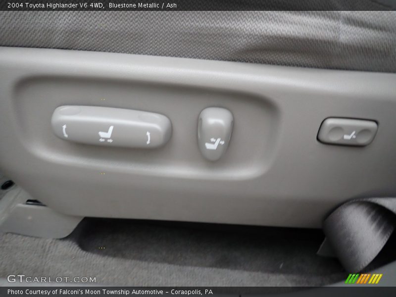 Bluestone Metallic / Ash 2004 Toyota Highlander V6 4WD