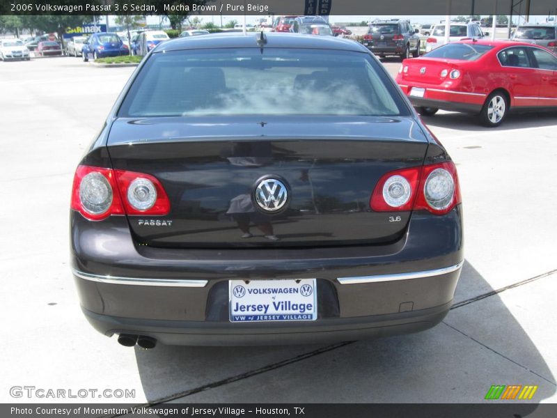 Mocha Brown / Pure Beige 2006 Volkswagen Passat 3.6 Sedan
