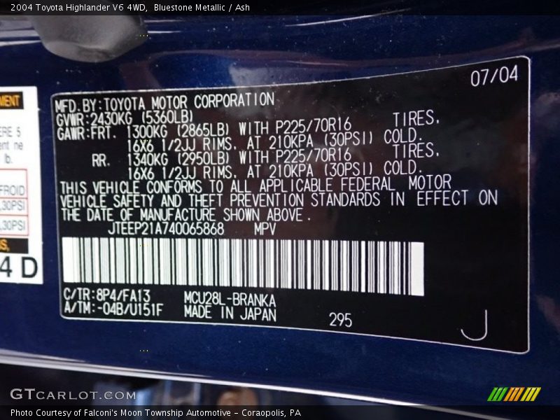 Bluestone Metallic / Ash 2004 Toyota Highlander V6 4WD