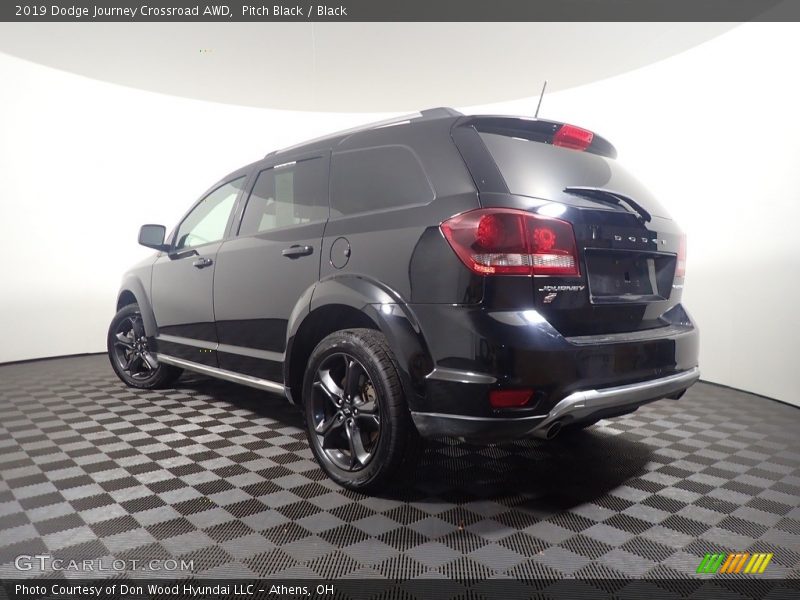 Pitch Black / Black 2019 Dodge Journey Crossroad AWD