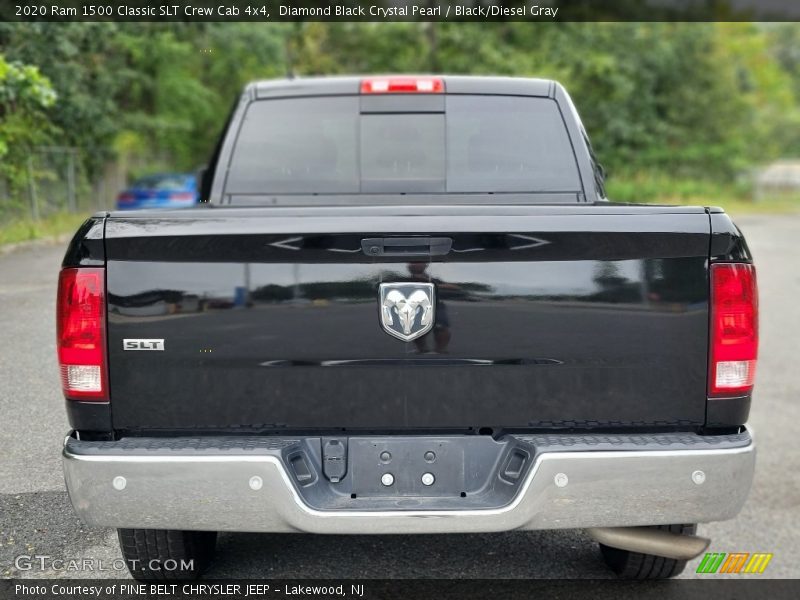Diamond Black Crystal Pearl / Black/Diesel Gray 2020 Ram 1500 Classic SLT Crew Cab 4x4
