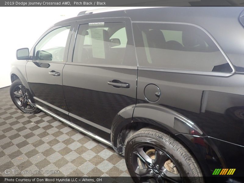 Pitch Black / Black 2019 Dodge Journey Crossroad AWD
