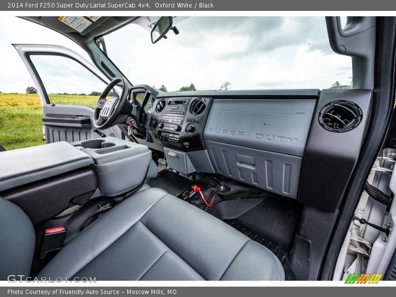 Oxford White / Black 2014 Ford F250 Super Duty Lariat SuperCab 4x4