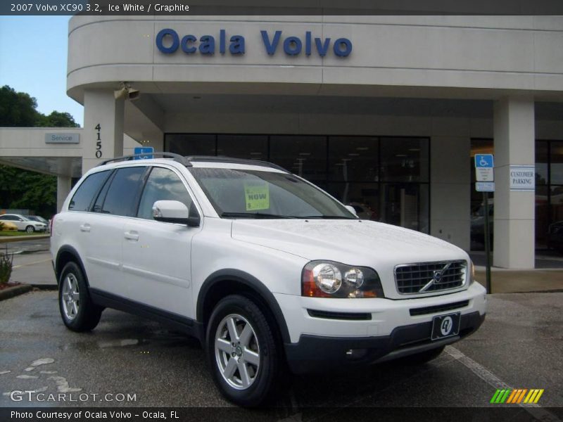 Ice White / Graphite 2007 Volvo XC90 3.2