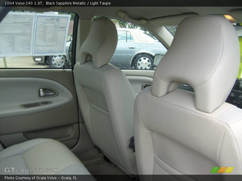Black Sapphire Metallic / Light Taupe 2004 Volvo S40 1.9T