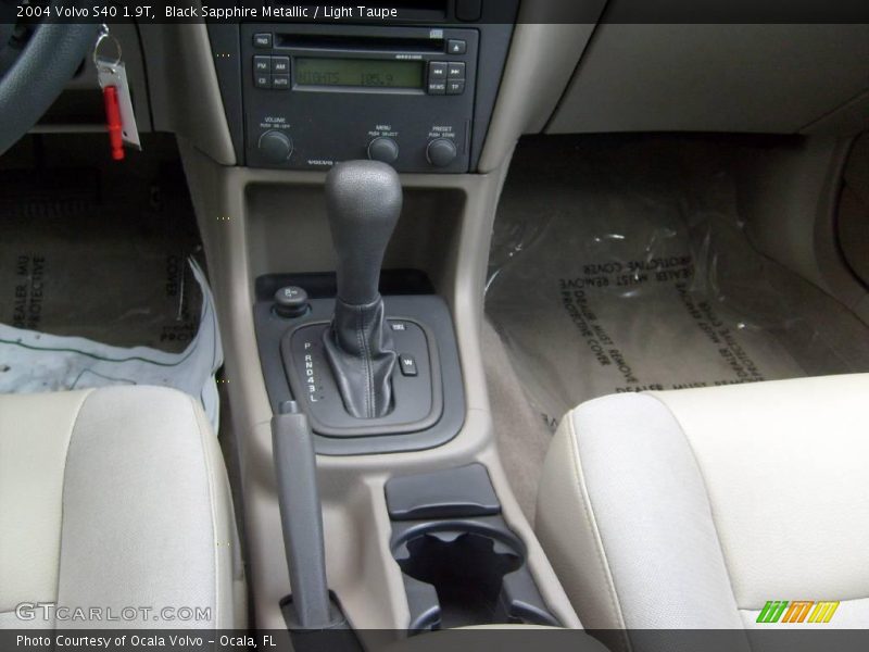 Black Sapphire Metallic / Light Taupe 2004 Volvo S40 1.9T