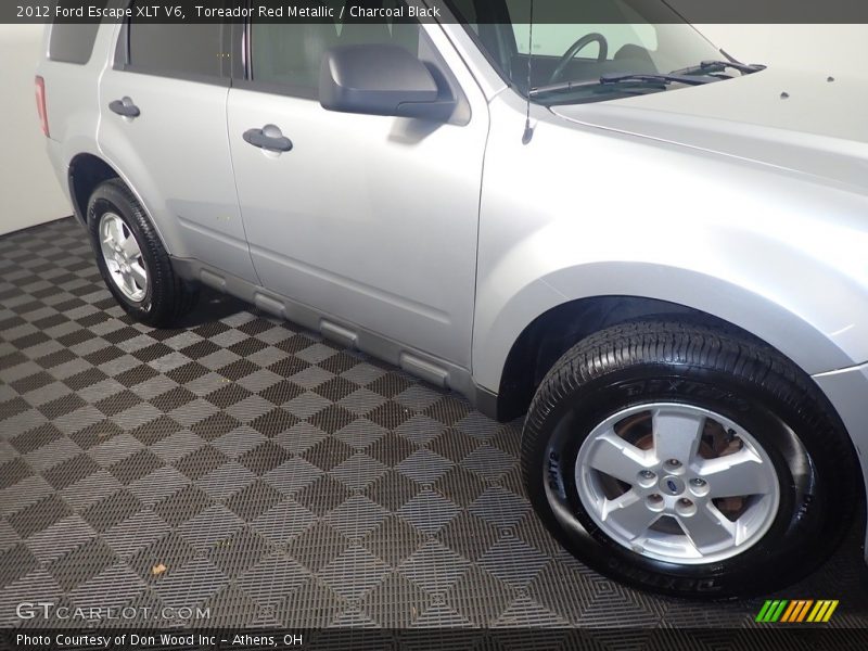 Toreador Red Metallic / Charcoal Black 2012 Ford Escape XLT V6