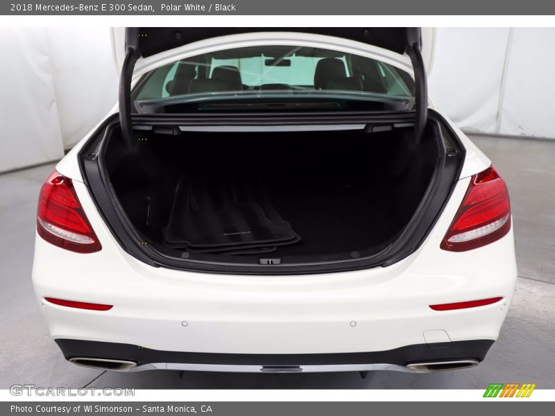 Polar White / Black 2018 Mercedes-Benz E 300 Sedan