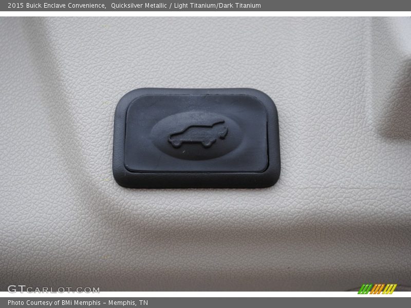 Quicksilver Metallic / Light Titanium/Dark Titanium 2015 Buick Enclave Convenience
