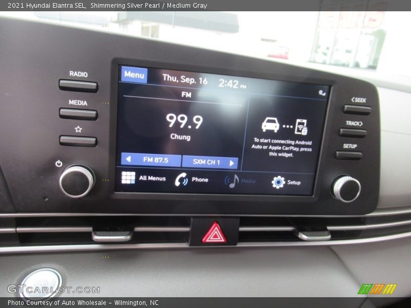 Shimmering Silver Pearl / Medium Gray 2021 Hyundai Elantra SEL