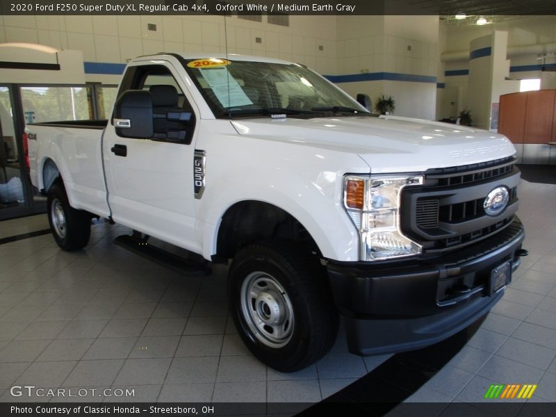 Oxford White / Medium Earth Gray 2020 Ford F250 Super Duty XL Regular Cab 4x4