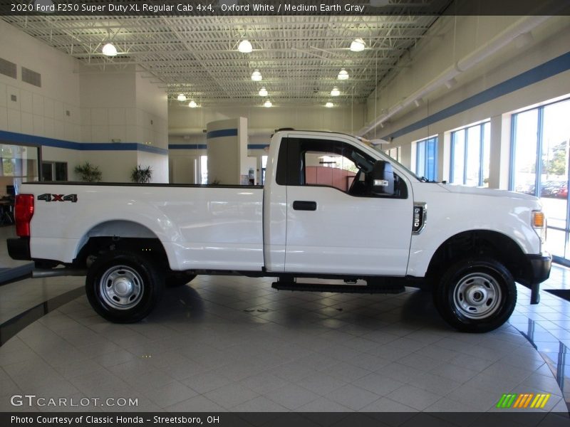 Oxford White / Medium Earth Gray 2020 Ford F250 Super Duty XL Regular Cab 4x4
