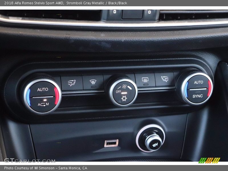 Stromboli Gray Metallic / Black/Black 2018 Alfa Romeo Stelvio Sport AWD