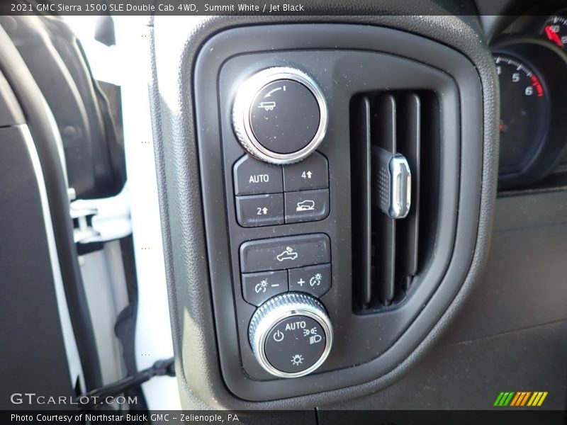 Summit White / Jet Black 2021 GMC Sierra 1500 SLE Double Cab 4WD