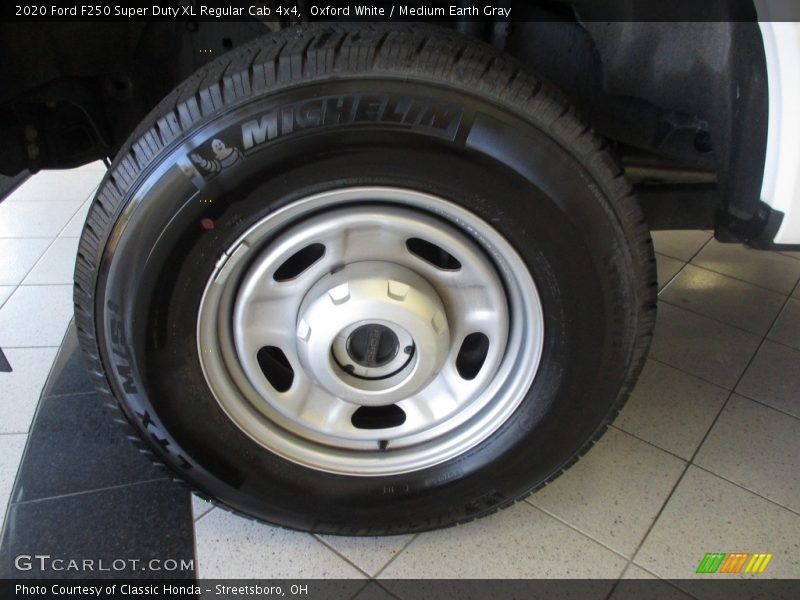 Oxford White / Medium Earth Gray 2020 Ford F250 Super Duty XL Regular Cab 4x4