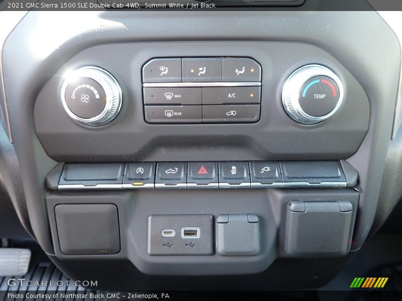 Summit White / Jet Black 2021 GMC Sierra 1500 SLE Double Cab 4WD