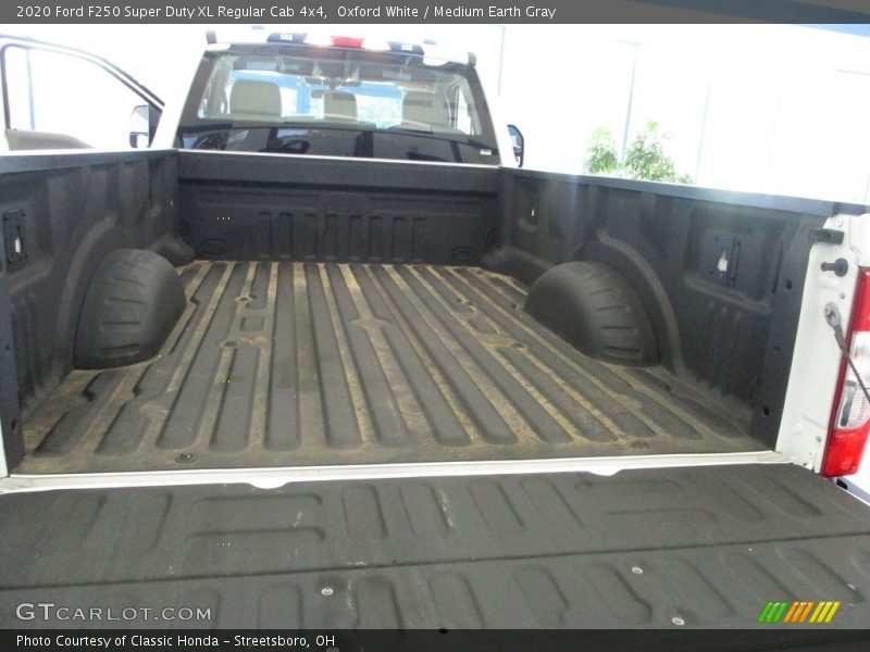 Oxford White / Medium Earth Gray 2020 Ford F250 Super Duty XL Regular Cab 4x4